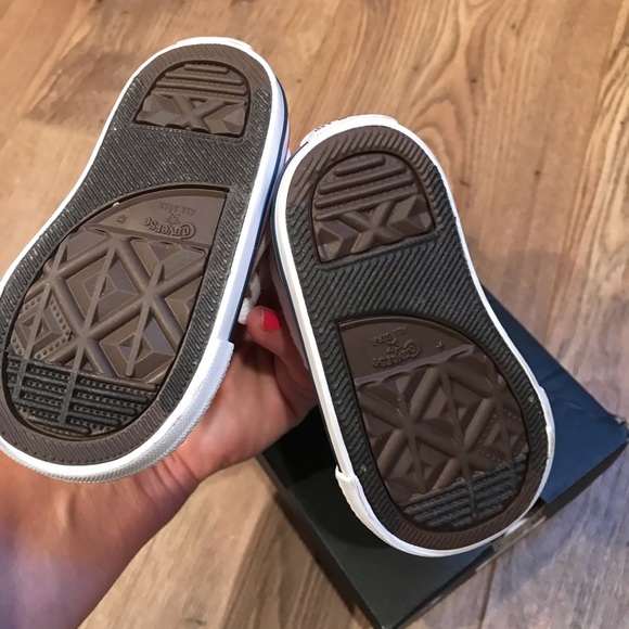 High Top Converse - Picture 5 of 6